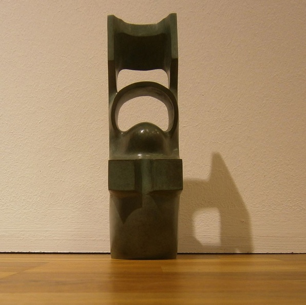 Sazesh Mohammad - Königin, kleine Bronze.jpg