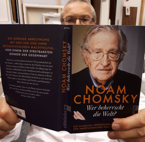 Screenshot 2Chomsky 500